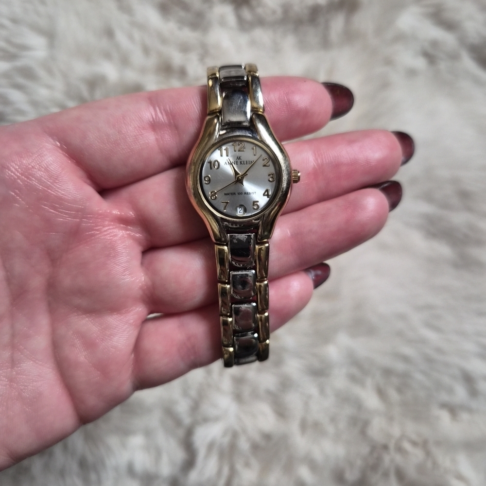 Womens Anne Klein Watch Silver Tone Gold Tone Classic Classy Preppy Work Office